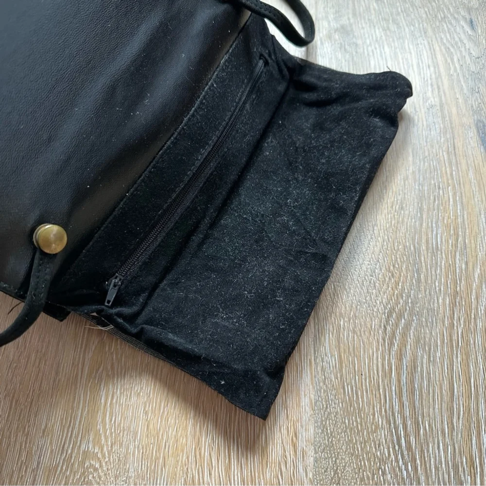 Vintage 80's Black Velvet Clutch Envelope Purse Faux Snake Skin Accent w/Strap